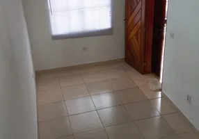 Foto 1 de Casa com 1 Quarto para alugar, 35m² em Vila Santa Isabel, São Paulo