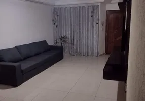 Foto 1 de Casa com 3 Quartos à venda, 120m² em Vila Carmosina, São Paulo