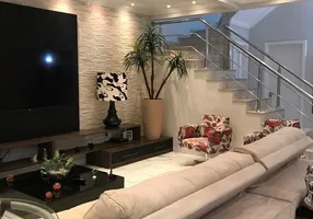 Foto 1 de Casa com 4 Quartos à venda, 172m² em Boqueirão, Praia Grande