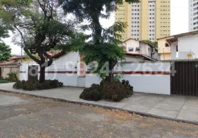 Foto 1 de Casa com 4 Quartos à venda, 260m² em Hipódromo, Recife