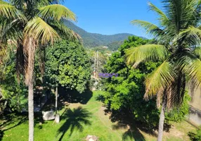 Foto 1 de Lote/Terreno à venda, 450m² em Itaipu, Niterói