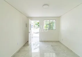 Foto 1 de Casa com 2 Quartos para alugar, 65m² em São Lucas, São Paulo