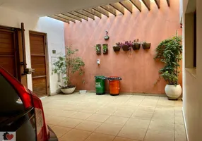 Foto 1 de Sobrado com 3 Quartos à venda, 167m² em Vila Nova Caledônia, São Paulo