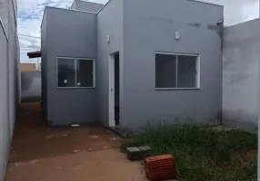 Foto 1 de Casa com 2 Quartos à venda, 55m² em Independência, Montes Claros