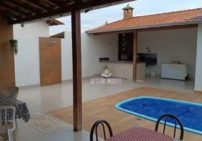 Foto 1 de Casa com 3 Quartos à venda, 160m² em Cidade Jardim, Uberlândia