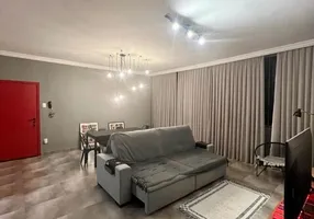 Foto 1 de Apartamento com 3 Quartos à venda, 98m² em Centro, Londrina