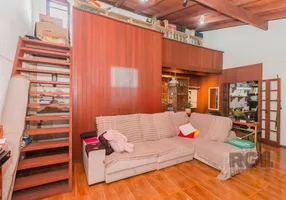 Foto 1 de Casa com 2 Quartos à venda, 190m² em Bom Jesus, Porto Alegre