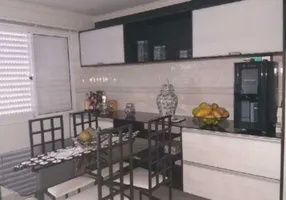Foto 1 de Casa de Condomínio com 2 Quartos à venda, 190m² em São Lucas, São Paulo