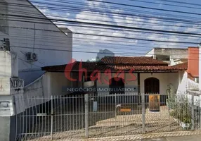 Foto 1 de Casa com 5 Quartos para alugar, 131m² em Centro, Caraguatatuba
