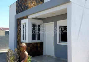 Foto 1 de Casa com 2 Quartos à venda, 300m² em Florida, Guaíba