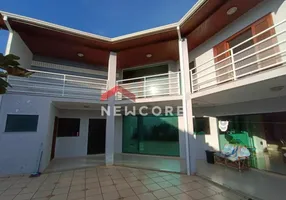 Foto 1 de Sobrado com 5 Quartos à venda, 340m² em Vila Nova Botucatu, Botucatu
