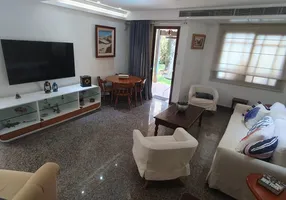 Foto 1 de Casa de Condomínio com 5 Quartos para alugar, 206m² em Recreio Dos Bandeirantes, Rio de Janeiro