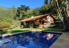 Foto 1 de Casa de Condomínio com 2 Quartos à venda, 92m² em Nogueira, Petrópolis