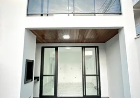 Foto 1 de Sobrado com 2 Quartos à venda, 98m² em Jurerê, Florianópolis