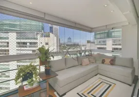 Foto 1 de Cobertura com 3 Quartos à venda, 270m² em Vila Olímpia, São Paulo