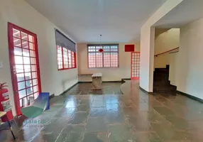 Foto 1 de Casa com 3 Quartos para alugar, 221m² em Jardim São Luiz, Ribeirão Preto