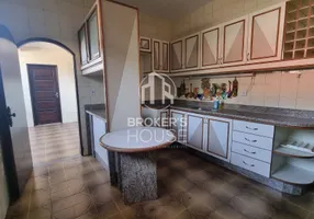 Foto 1 de Casa com 6 Quartos à venda, 300m² em Consolação, Vitória