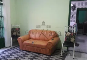 Foto 1 de Casa com 4 Quartos à venda, 170m² em Jardim Primavera, Jacareí