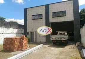 Foto 1 de Galpão/Depósito/Armazém à venda, 250m² em Xaxim, Curitiba