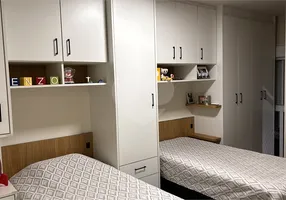 Foto 1 de Casa de Condomínio com 3 Quartos à venda, 100m² em Chora Menino, São Paulo