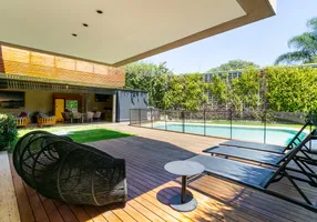 Foto 1 de Casa com 4 Quartos à venda, 620m² em Alto de Pinheiros, São Paulo