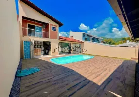 Foto 1 de Casa com 4 Quartos à venda, 206m² em São João do Rio Vermelho, Florianópolis