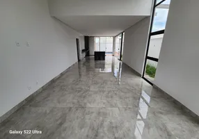 Foto 1 de Casa com 3 Quartos à venda, 200m² em Jardins Bolonha, Senador Canedo