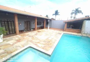 Foto 1 de Casa com 3 Quartos à venda, 300m² em Bopiranga, Itanhaém