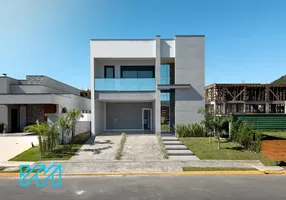 Foto 1 de Casa com 4 Quartos à venda, 286m² em Santa Regina, Camboriú