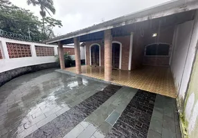 Foto 1 de Casa com 3 Quartos para alugar, 180m² em Itaguá, Ubatuba
