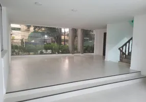 Foto 1 de Casa de Condomínio com 4 Quartos para alugar, 330m² em Moema, São Paulo