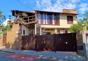 Foto 1 de Casa com 14 Quartos à venda, 396m² em Canasvieiras, Florianópolis