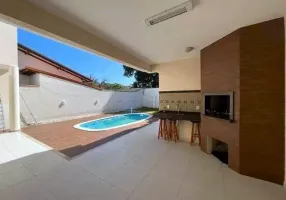 Foto 1 de Casa com 4 Quartos à venda, 280m² em Balneário, Florianópolis