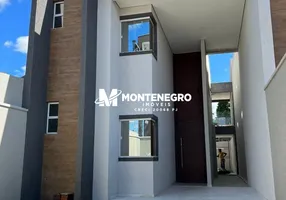 Foto 1 de Sobrado com 4 Quartos à venda, 150m² em Sapiranga, Fortaleza