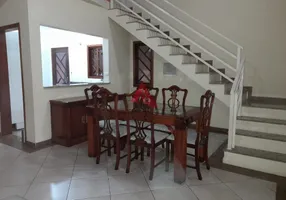 Foto 1 de Casa com 3 Quartos à venda, 250m² em Jardim Terras de Sao Joao, Jacareí