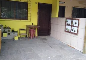 Foto 1 de Sobrado com 2 Quartos à venda, 67m² em Balneário Ipacaraí, Matinhos