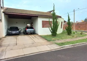 Foto 1 de Casa de Condomínio com 3 Quartos à venda, 231m² em Residencial Montreal, São Carlos