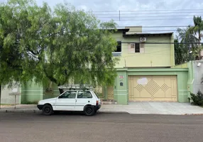 Foto 1 de Sobrado com 4 Quartos para alugar, 300m² em Aurora, Londrina