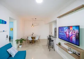 Foto 1 de Apartamento com 2 Quartos à venda, 75m² em Praia de Bombas, Bombinhas