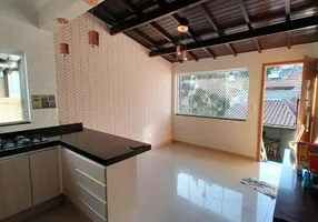 Foto 1 de Sobrado com 4 Quartos à venda, 170m² em Vila Guilhermina, São Paulo