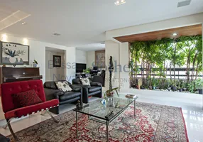 Foto 1 de Apartamento com 4 Quartos para venda ou aluguel, 220m² em Vila Uberabinha, São Paulo