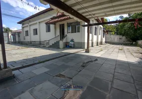 Foto 1 de Casa com 4 Quartos à venda, 2021m² em Itapecerica da Serra, Itapecerica da Serra