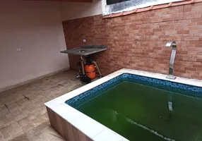 Foto 1 de Casa com 2 Quartos à venda, 70m² em Balneario Mongaguá, Mongaguá