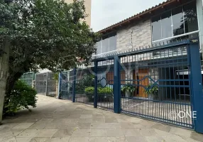 Foto 1 de Casa com 4 Quartos à venda, 249m² em Santana, Porto Alegre