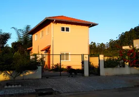 Foto 1 de Casa com 3 Quartos à venda, 122m² em São João Abaixo, Garuva