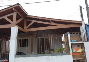 Foto 1 de Casa com 2 Quartos à venda, 114m² em Sumaré, Caraguatatuba