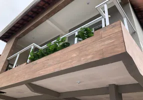 Foto 1 de Casa de Condomínio com 2 Quartos à venda, 58m² em Vila Sonia, Praia Grande