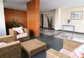 Foto 1 de Apartamento com 3 Quartos à venda, 75m² em Jardim Peri-Peri, São Paulo