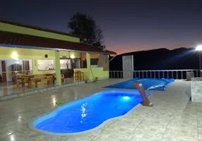 Foto 1 de Casa com 3 Quartos à venda, 200m² em São Pedro, Juiz de Fora