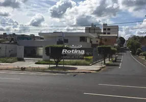 Foto 1 de Imóvel Comercial para alugar, 320m² em Nossa Senhora Aparecida, Uberlândia